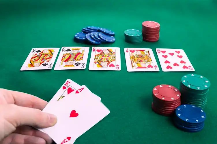Ruang Live Casino livebet303 dengan dealer langsung baccarat roulette